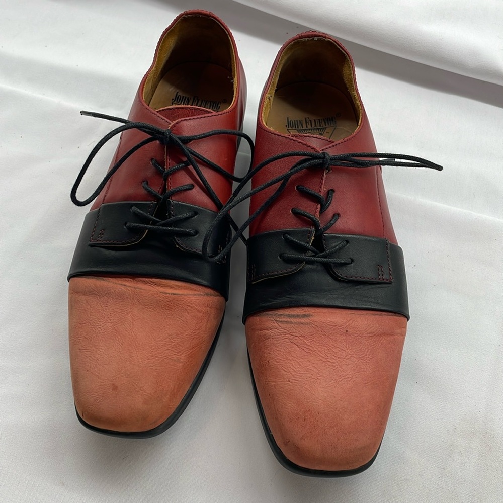 John Fluevog Prophecy Fuller – Red & Black Colourblock Lace-Up Oxfords –Men’s 10